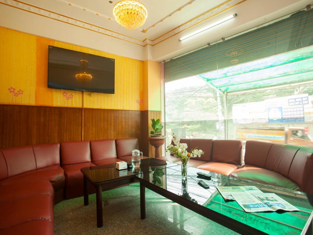 Oyo 195 Global Hotel And Resort Katmandu Kültér fotó