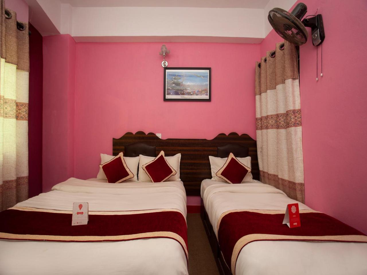 Oyo 195 Global Hotel And Resort Katmandu Kültér fotó
